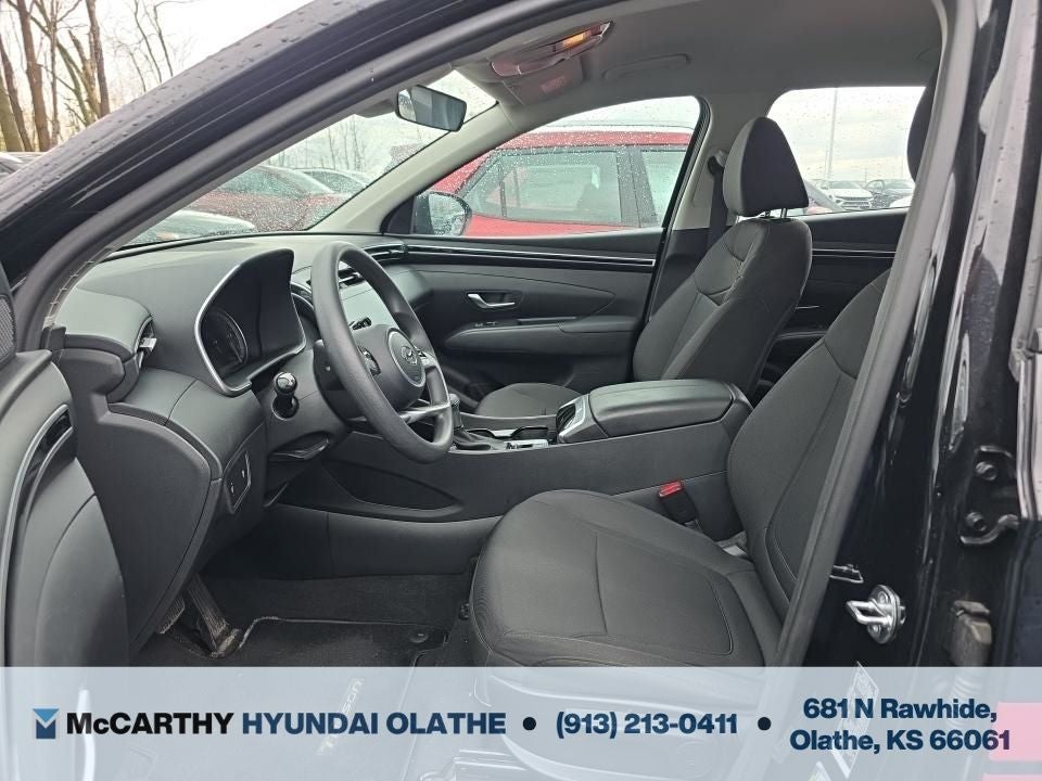 2023 Hyundai TUCSON SE