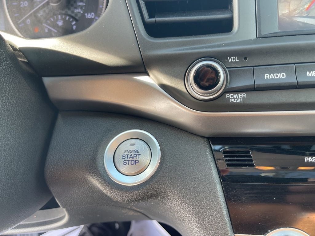 2019 Hyundai ELANTRA Value Edition