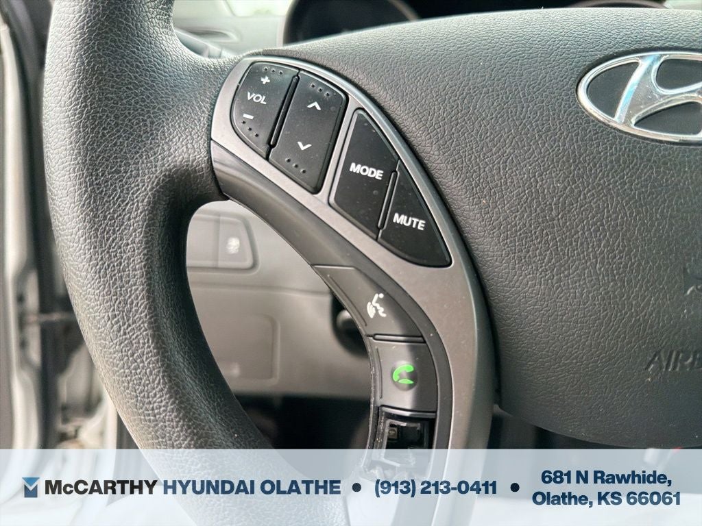 2015 Hyundai ELANTRA SE