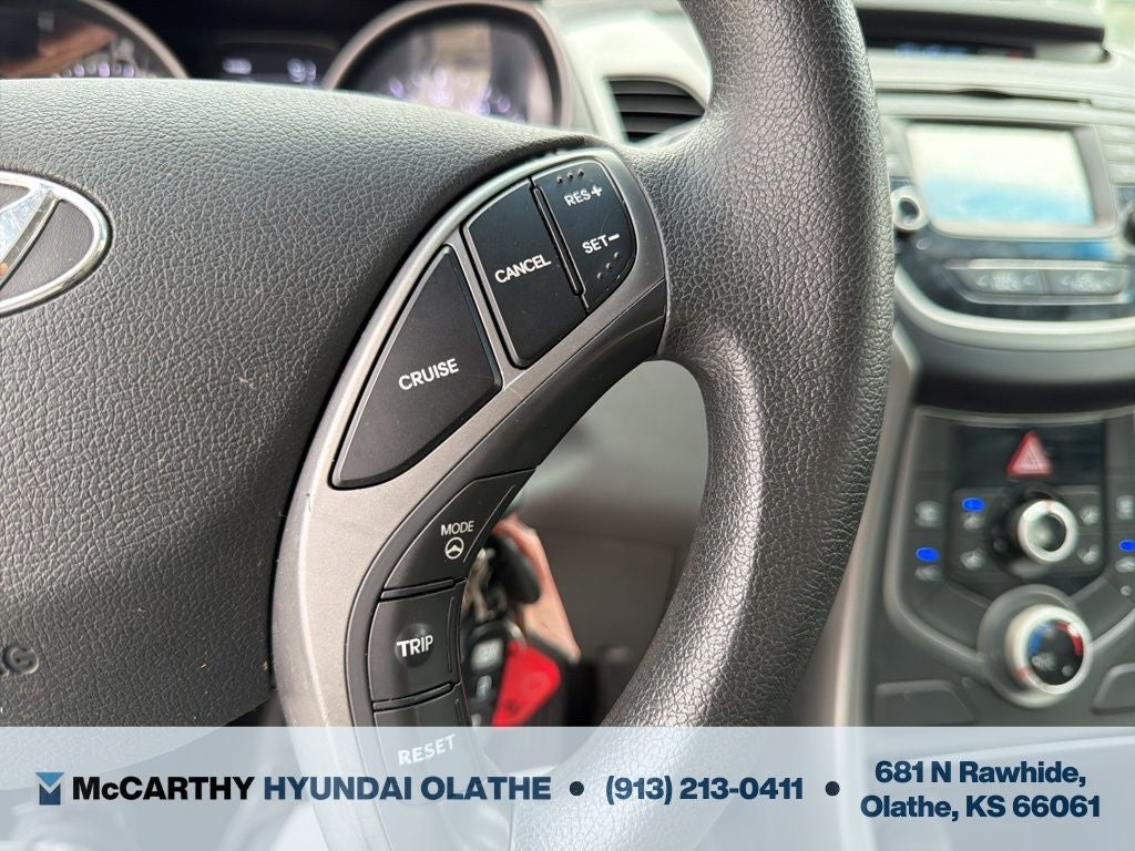2015 Hyundai ELANTRA SE