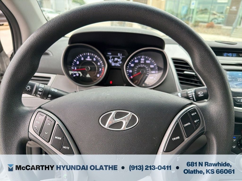 2015 Hyundai ELANTRA SE