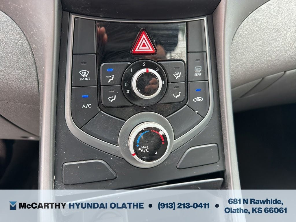 2015 Hyundai ELANTRA SE