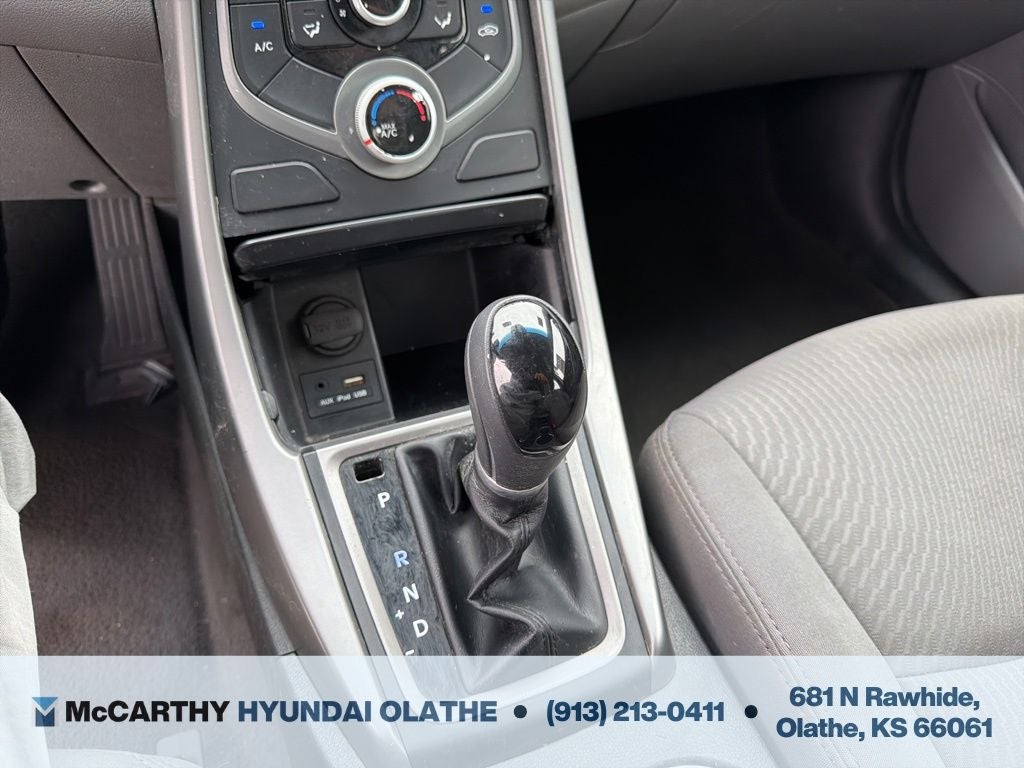 2015 Hyundai ELANTRA SE