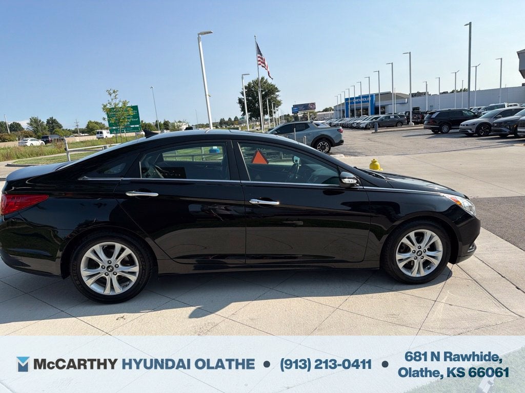 2011 Hyundai SONATA Limited