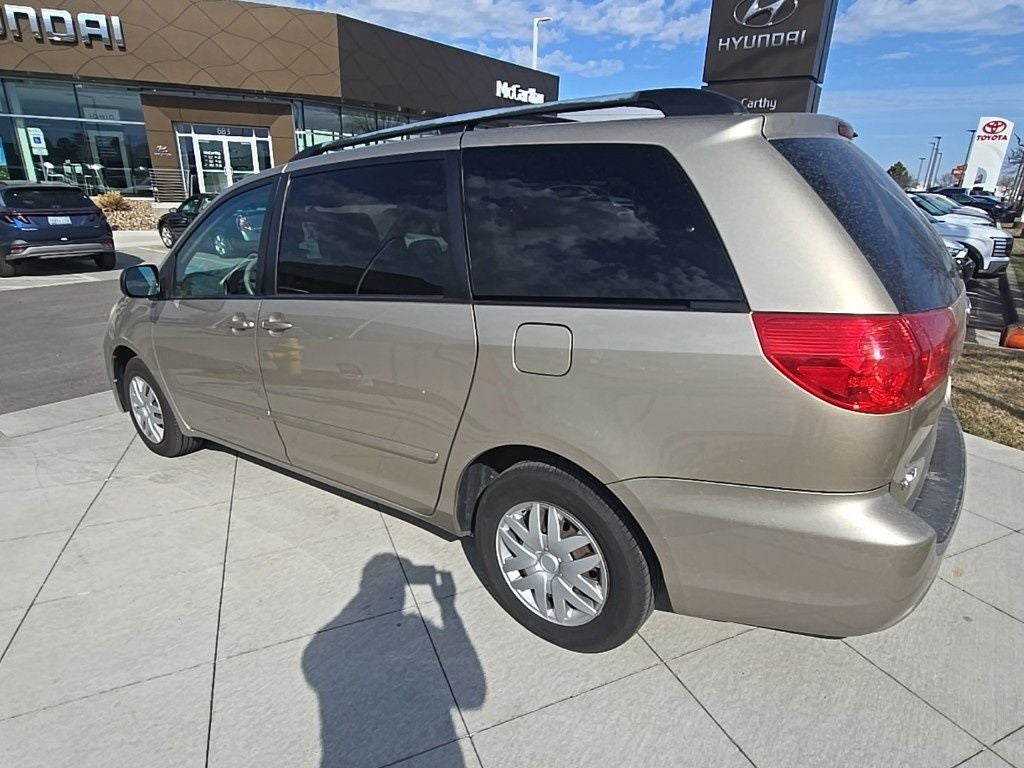 Used 2008 Toyota Sienna LE with VIN 5TDZK23C28S204195 for sale in Kansas City
