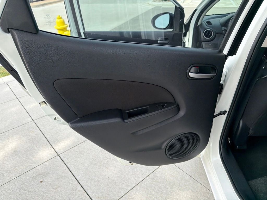 2011 Mazda Mazda2 Touring