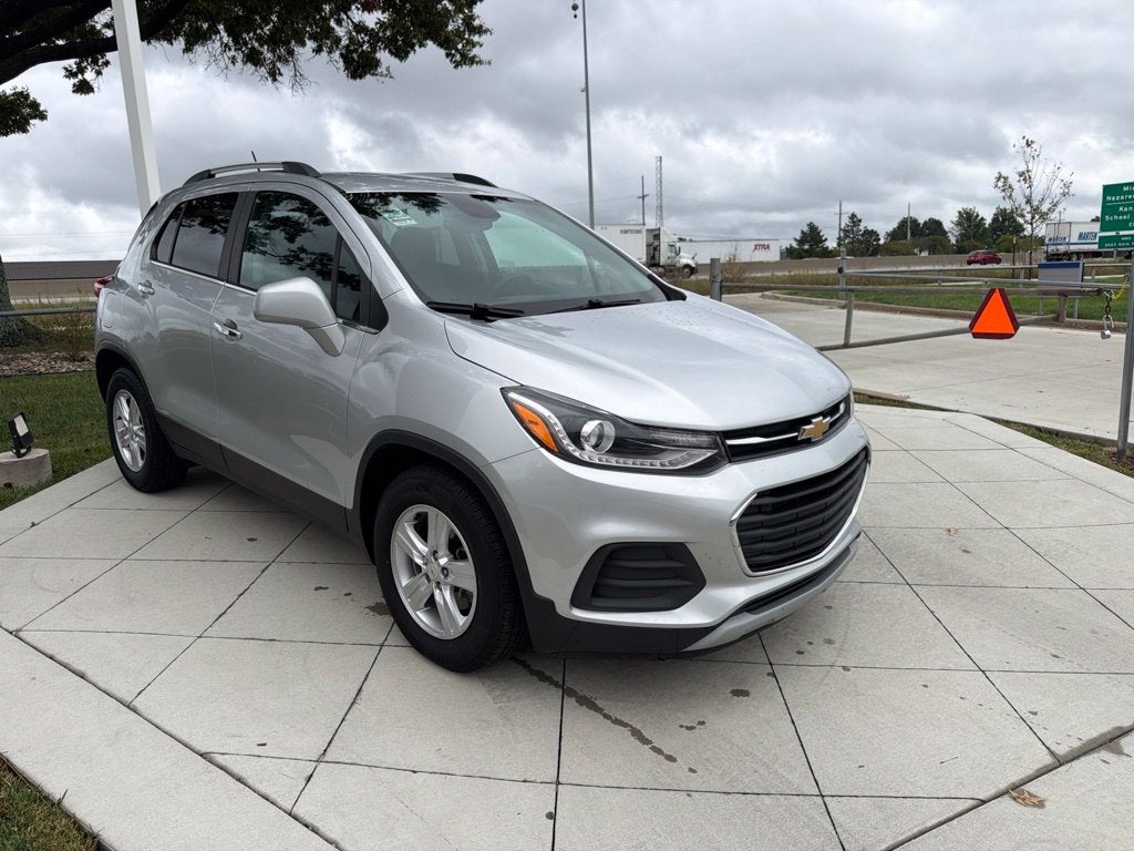 Certified 2020 Chevrolet Trax LT with VIN KL7CJLSB6LB033164 for sale in Kansas City