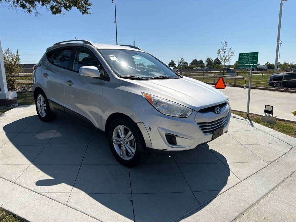 Used 2010 Hyundai Tucson GLS with VIN KM8JU3AC3AU013298 for sale in Kansas City
