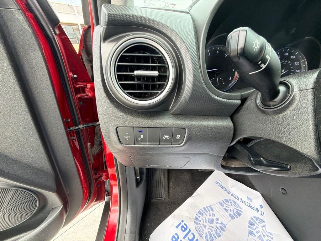 2020 Hyundai KONA SEL