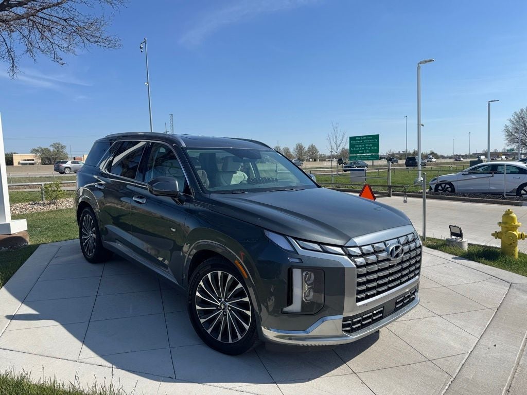 Used 2023 Hyundai Palisade Calligraphy with VIN KM8R74GE3PU512653 for sale in Kansas City