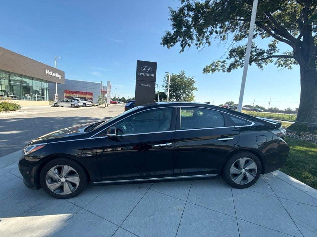 2017 Hyundai SONATA PLUG-IN HYBRID Limited