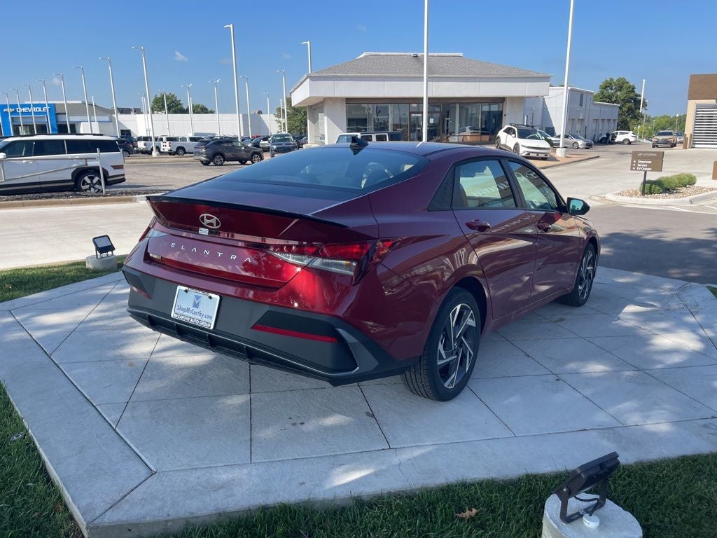 2025 Hyundai ELANTRA SEL Sport