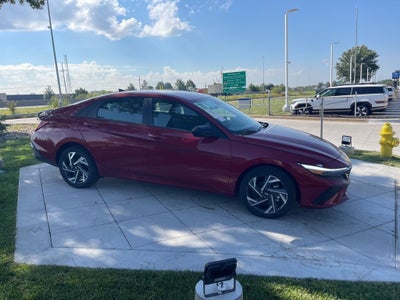 2025 Hyundai ELANTRA SEL Sport