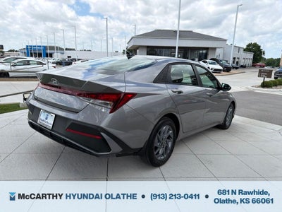 2024 Hyundai ELANTRA SEL