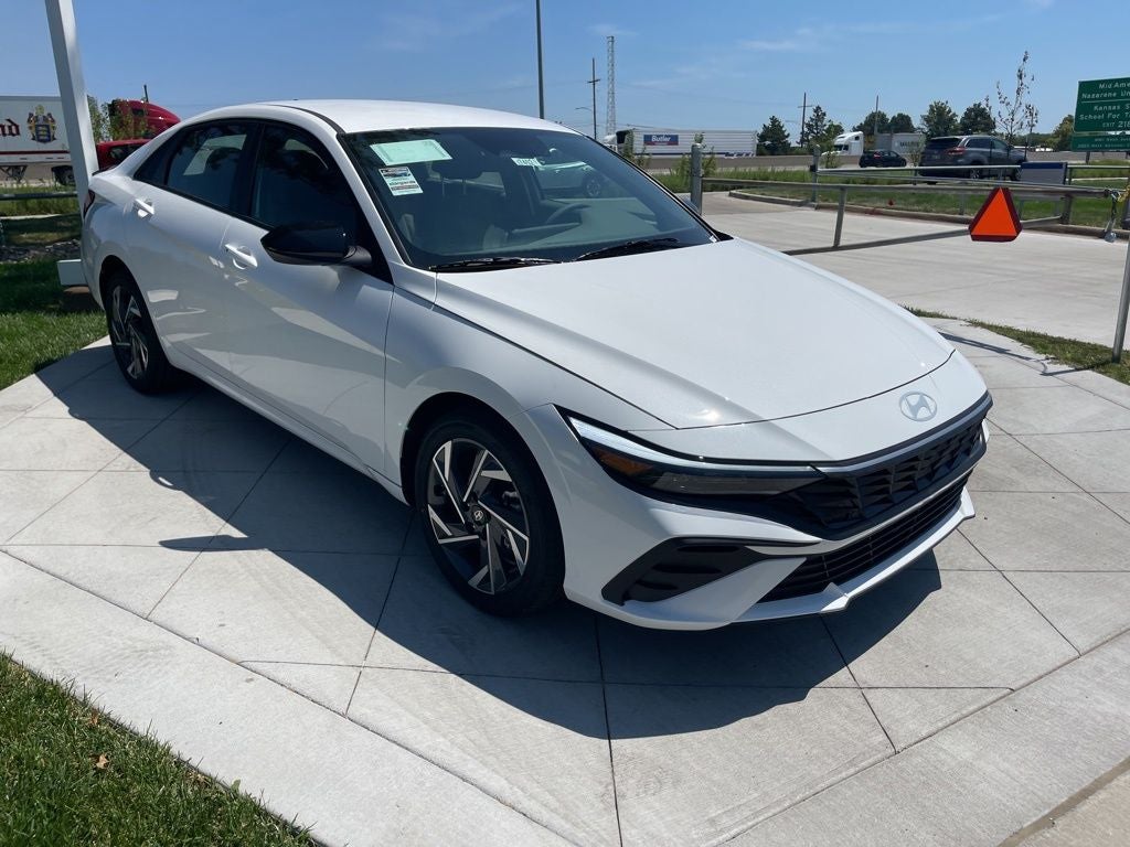 Certified 2025 Hyundai Elantra Blue with VIN KMHLM4DJ0SU169308 for sale in Kansas City