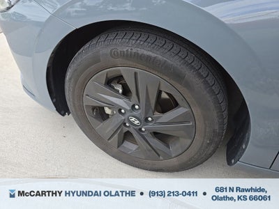 2022 Hyundai ELANTRA SEL
