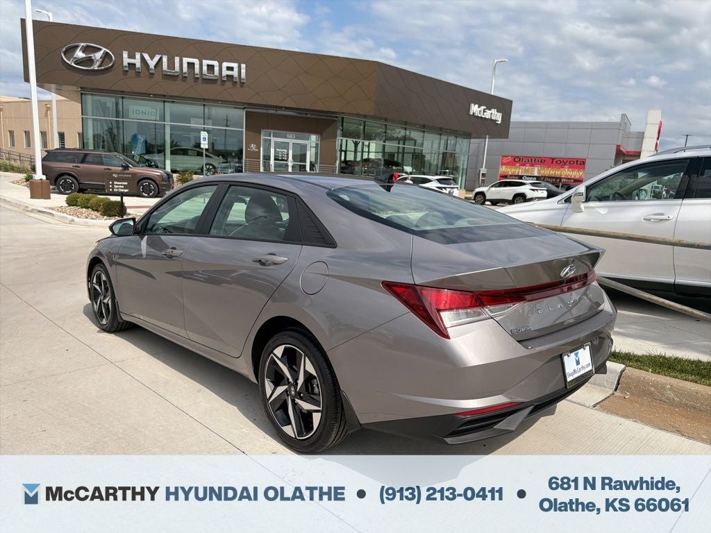 2023 Hyundai ELANTRA SEL