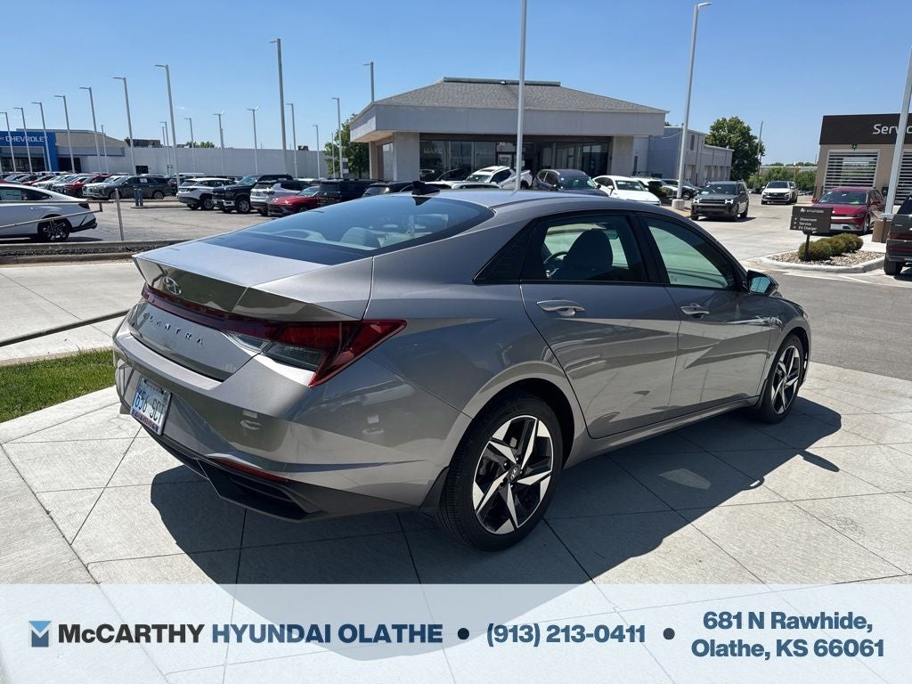 2023 Hyundai ELANTRA SEL