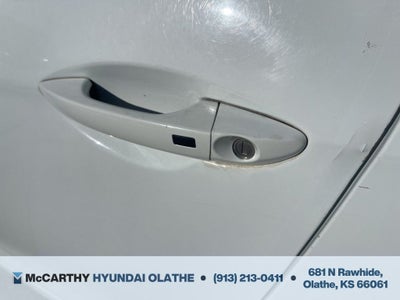 2013 Hyundai VELOSTER Base W/Black