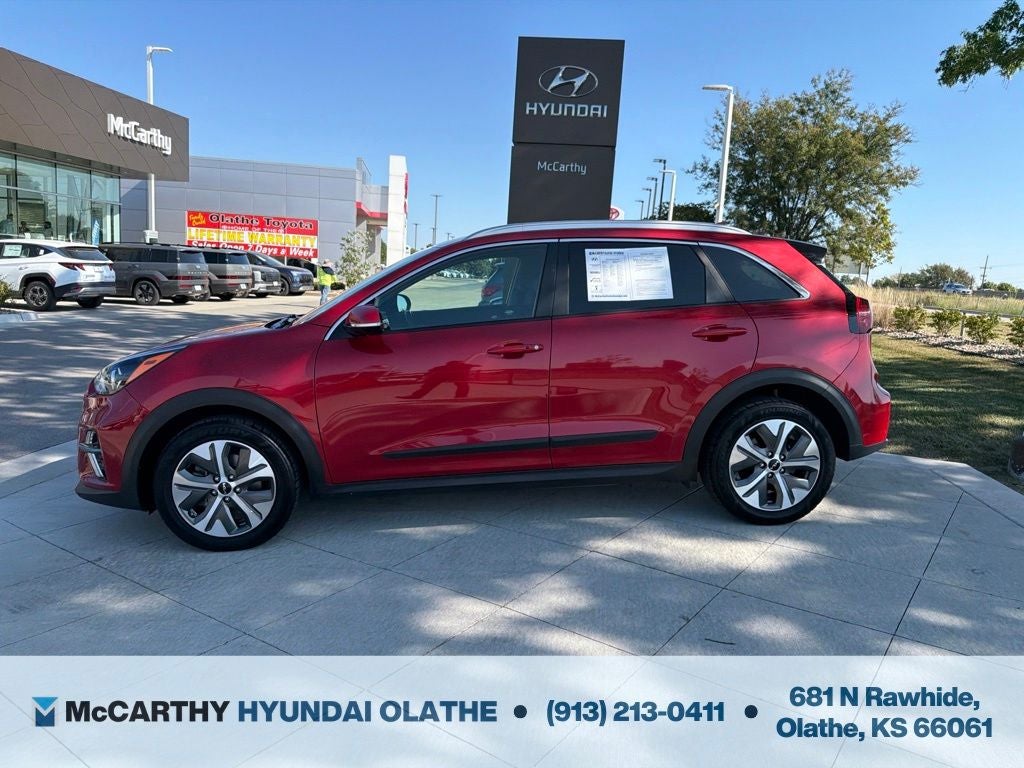 Used 2022 Kia Niro EX with VIN KNDCC3LG4N5117573 for sale in Kansas City