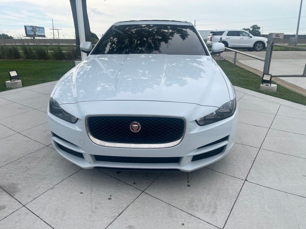 2017 Jaguar XE 35t Premium