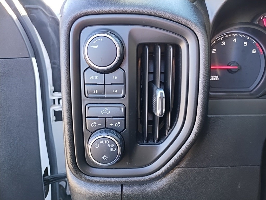 2020 Chevrolet Silverado 1500 Custom Trail Boss 4WD