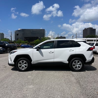 2022 Toyota RAV4 LE