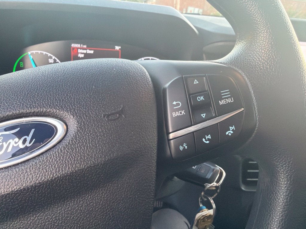 2023 Ford Maverick XL