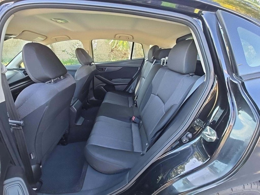 2017 Subaru Impreza 2.0i