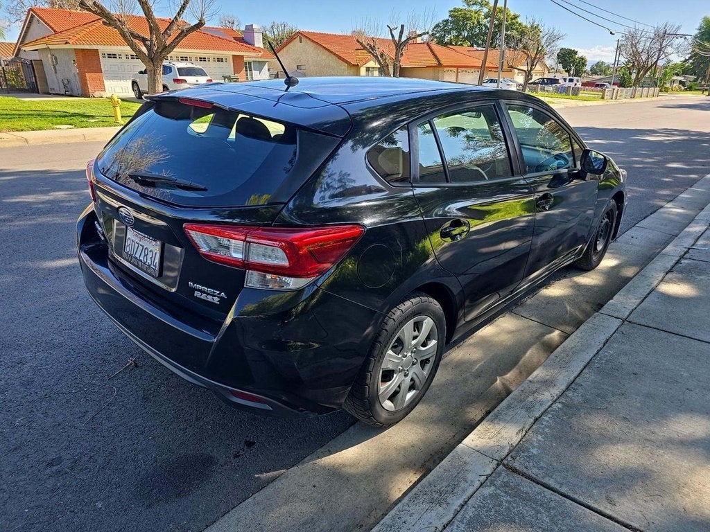 2017 Subaru Impreza 2.0i