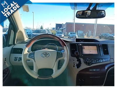 2013 Toyota Sienna AWD 7 Passenger