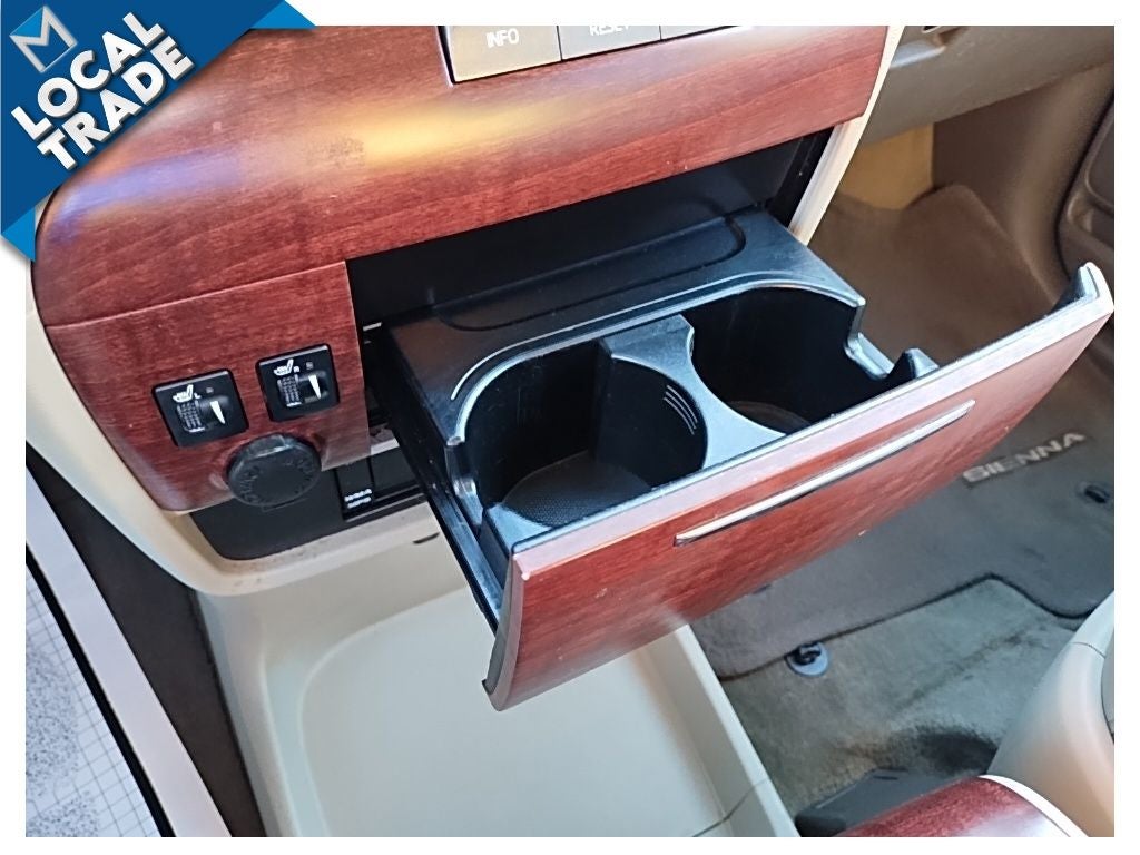 2013 Toyota Sienna AWD 7 Passenger