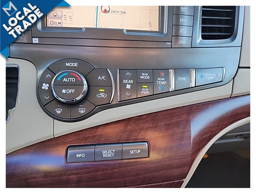 2013 Toyota Sienna AWD 7 Passenger