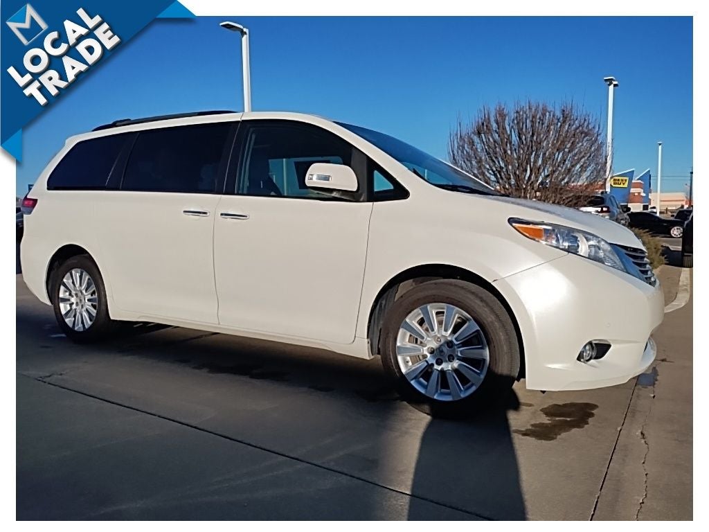 2013 Toyota Sienna AWD 7 Passenger