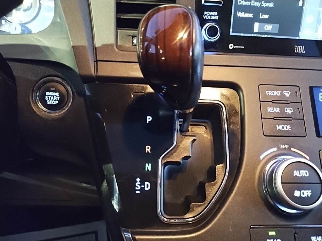 2018 Toyota Sienna Limited Premium 7 Passenger AWD