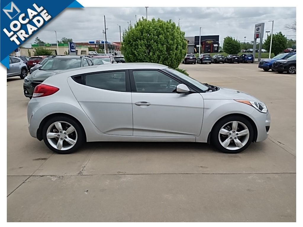 2012 Hyundai VELOSTER Base W/Black