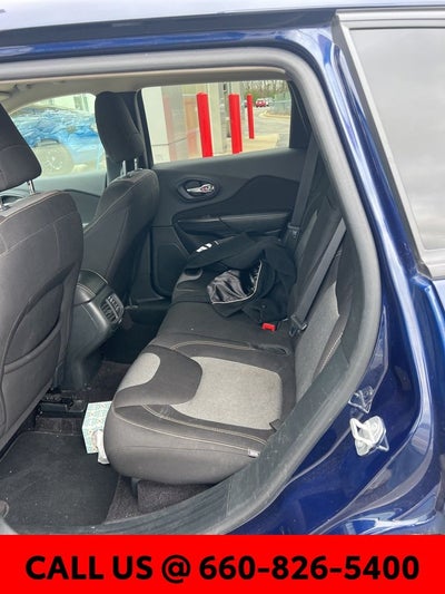 2016 Jeep Cherokee Sport