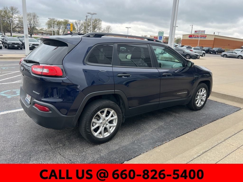 2016 Jeep Cherokee Sport