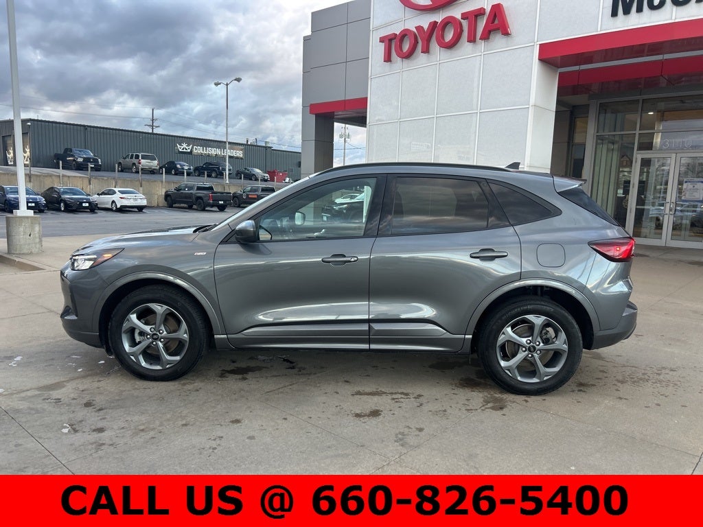 2023 Ford Escape ST-Line Select