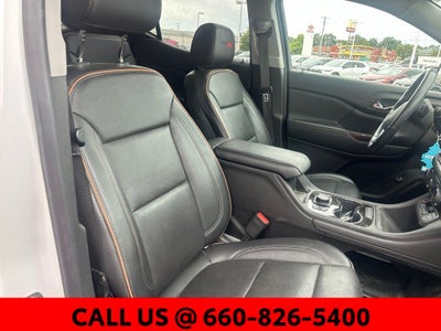 2023 GMC Acadia AT4