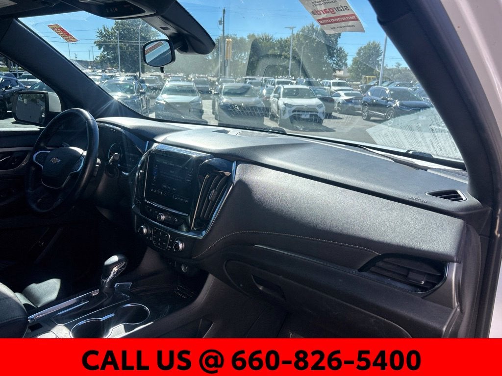 2023 Chevrolet Traverse LT Leather