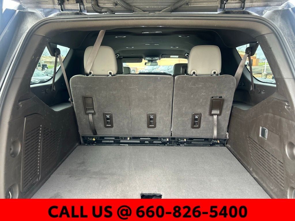 2023 Chevrolet Suburban LT