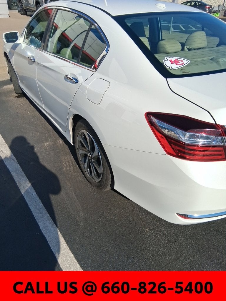 2017 Honda Accord EX-L w/Navigation and Honda Sensing