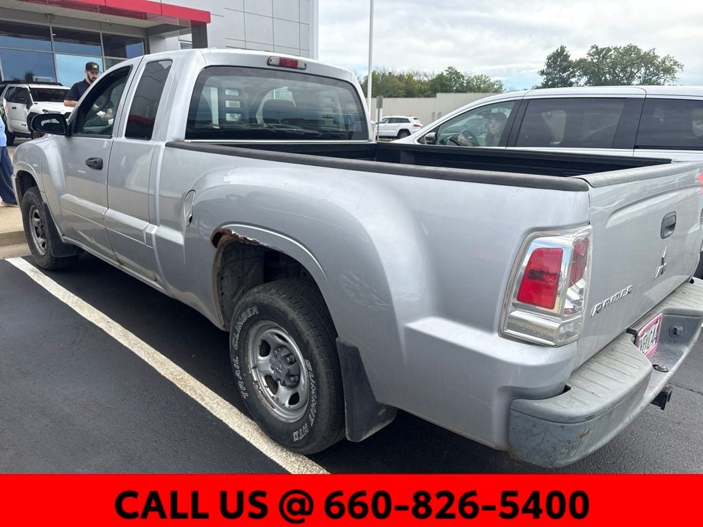2007 Mitsubishi Raider LS