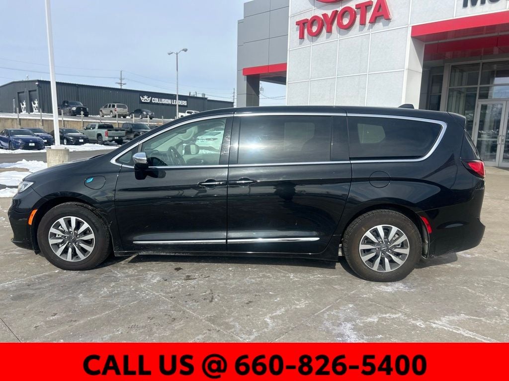 2023 Chrysler Pacifica Hybrid Limited