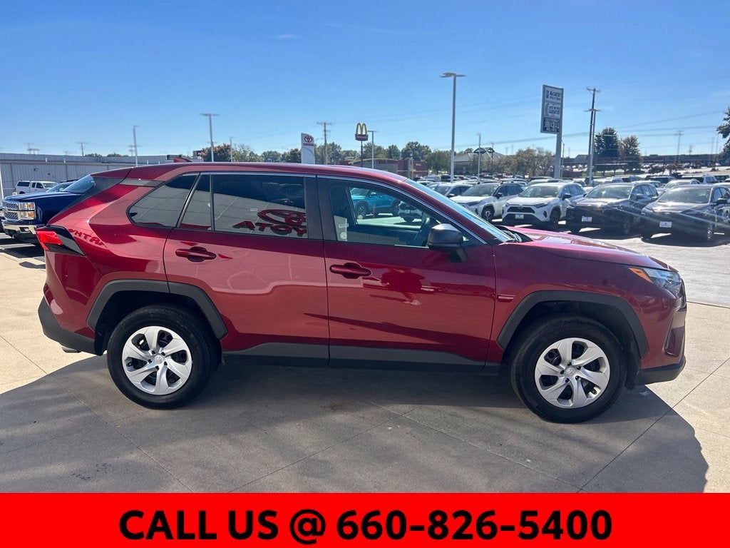 2025 Toyota RAV4 LE