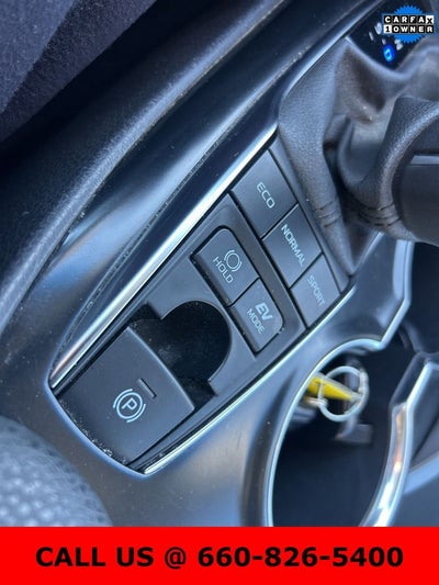 2020 Toyota Camry Hybrid XLE