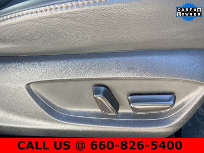 2020 Toyota Camry Hybrid XLE