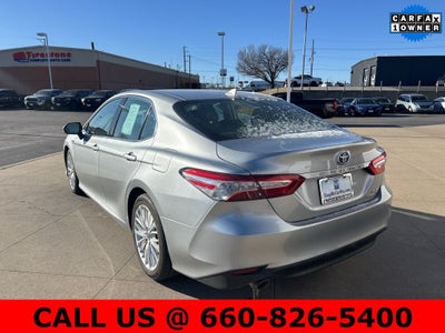 2020 Toyota Camry Hybrid XLE