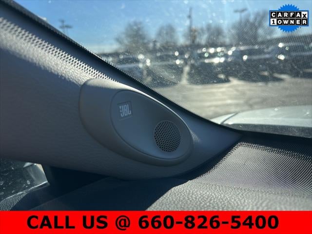 2020 Toyota Camry Hybrid XLE